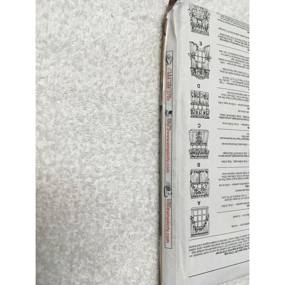 Simplicity 8695 Appliqued Window Treatments Sewing Pattern - Picture 3 of 6